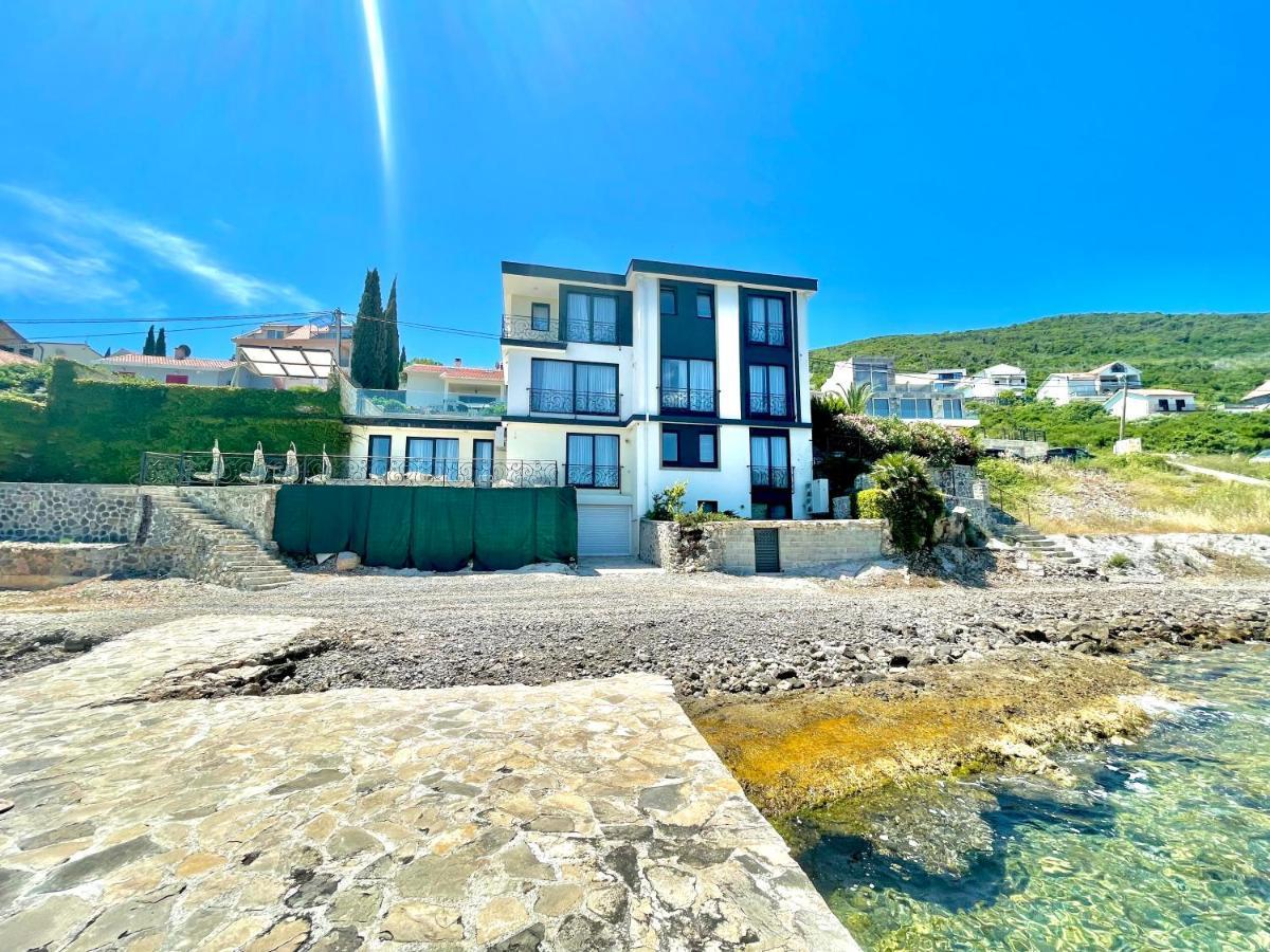 Beachfront Villa Pearl Of Adria Krasići المظهر الخارجي الصورة