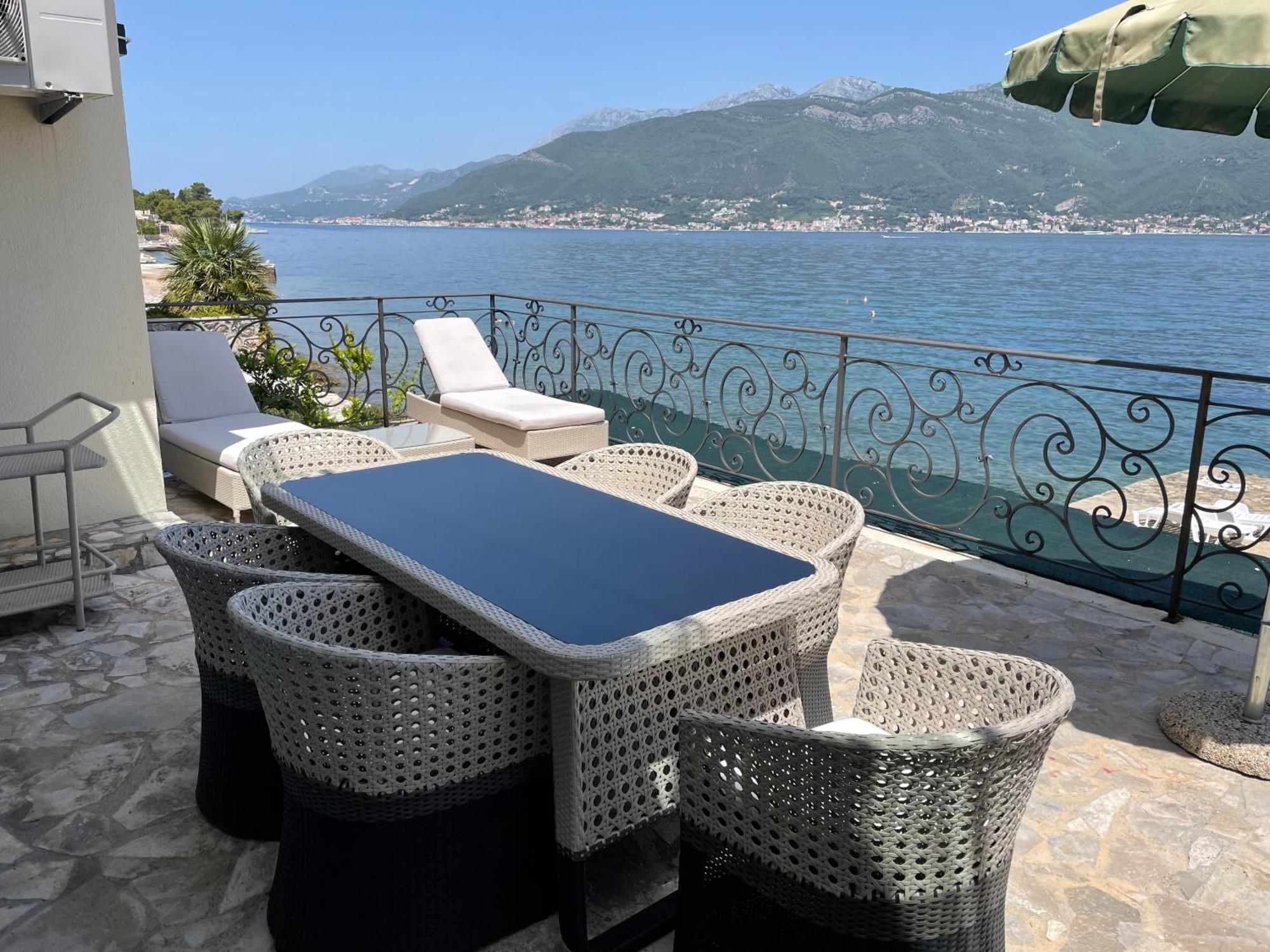 Beachfront Villa Pearl Of Adria Krasići المظهر الخارجي الصورة