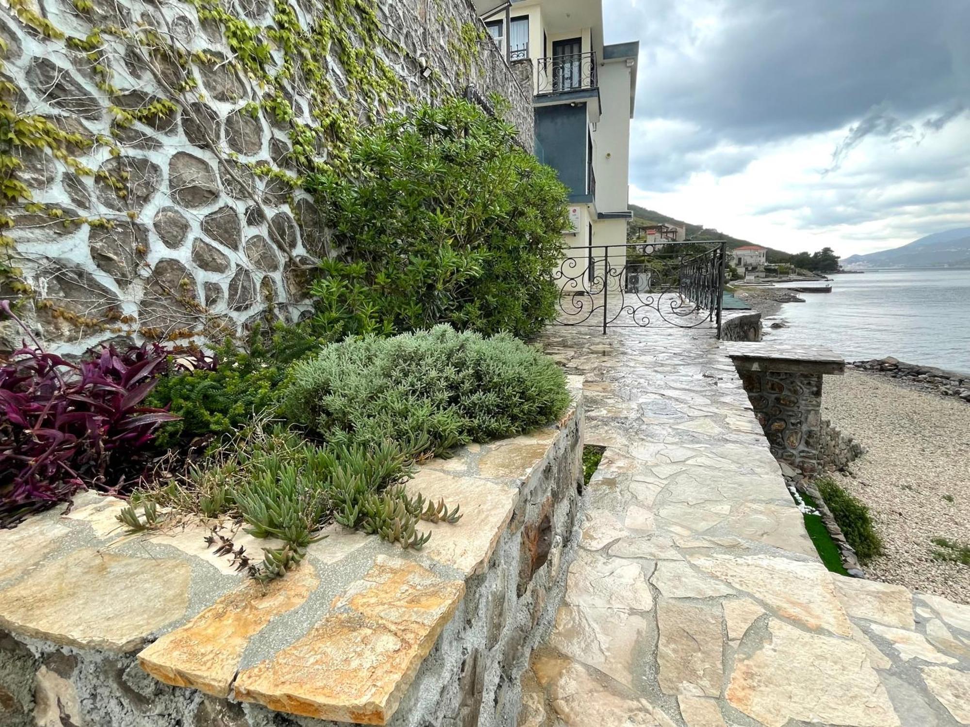 Beachfront Villa Pearl Of Adria Krasići المظهر الخارجي الصورة